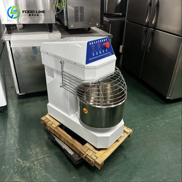 automatic mixer for baking