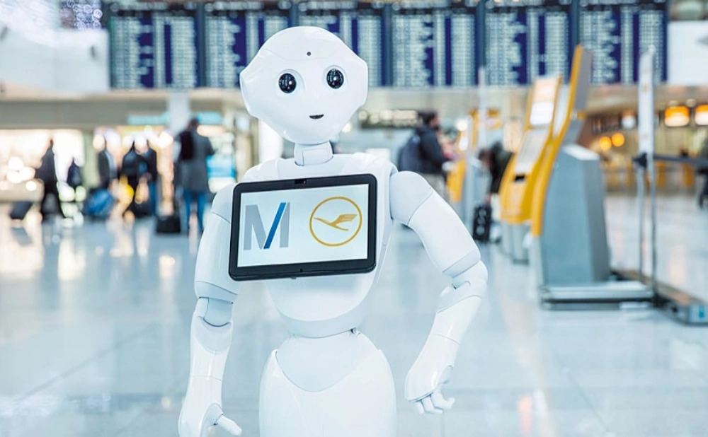 robots in airports uses